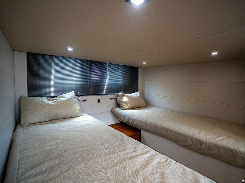 Sunseeker Portofino 40