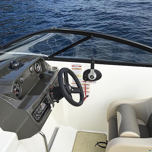 Bayliner VR5 Cuddy