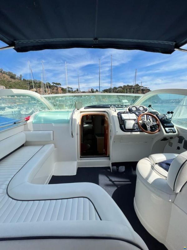 Fairline 34