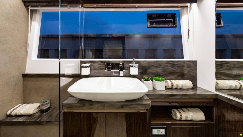 Galeon 640 FLY