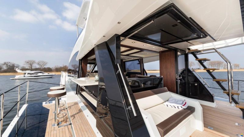 Galeon 640 FLY