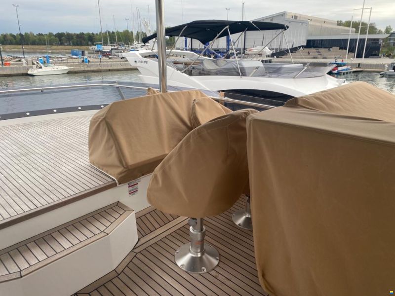 Galeon 680 FLY