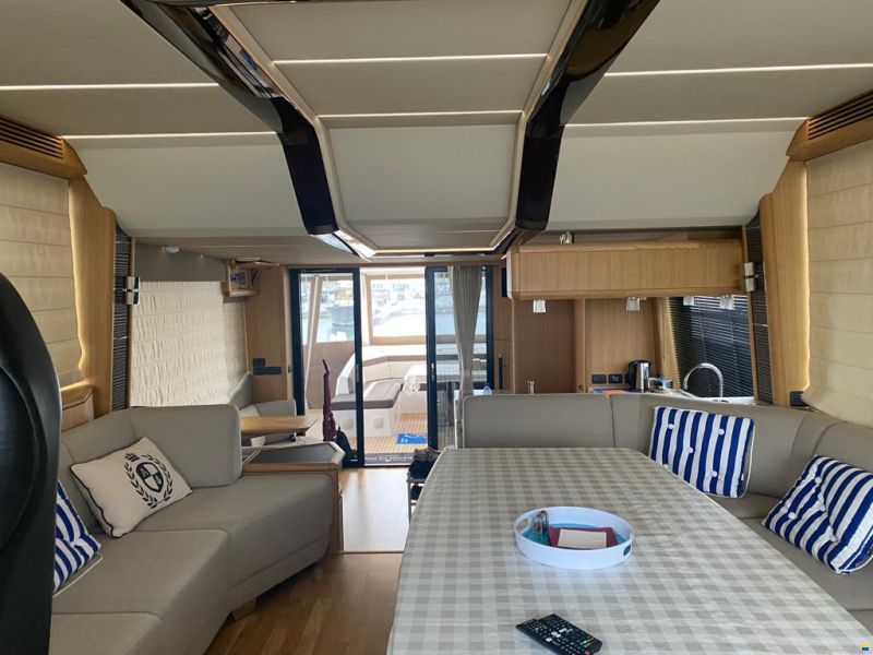 Galeon 680 FLY