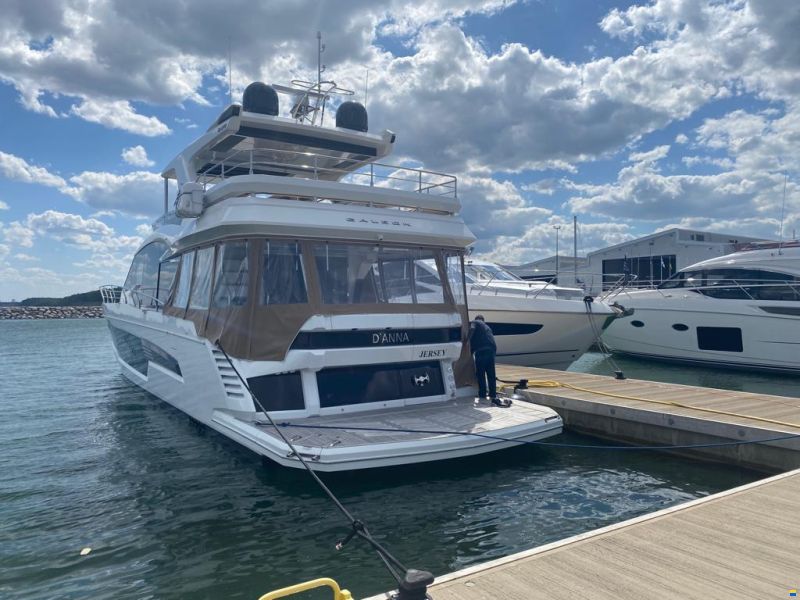 Galeon 680 FLY