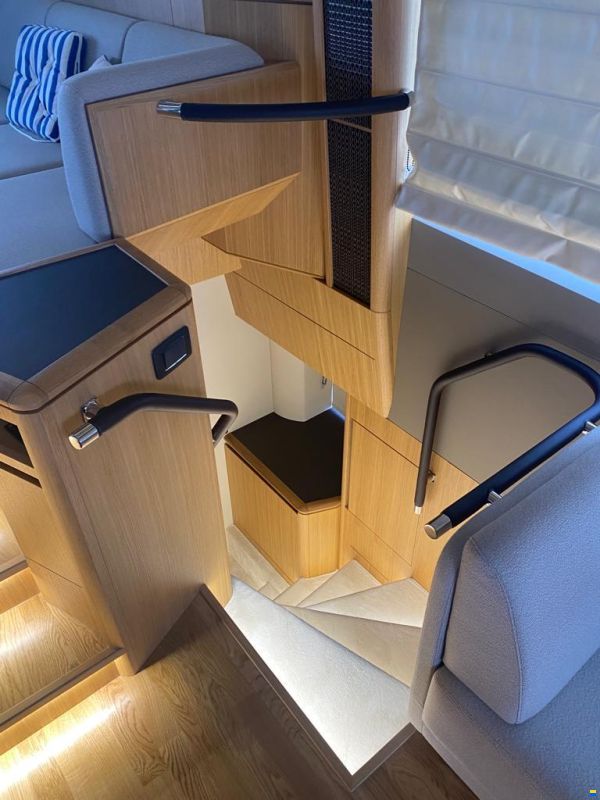 Galeon 680 FLY