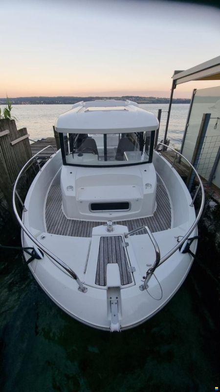 Jeanneau 855 Marlin