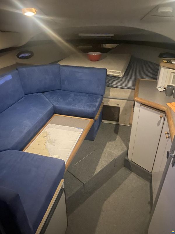 Bayliner 3055