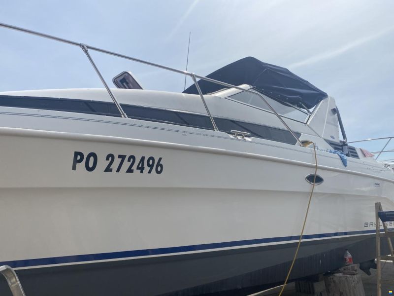 Bayliner 3055