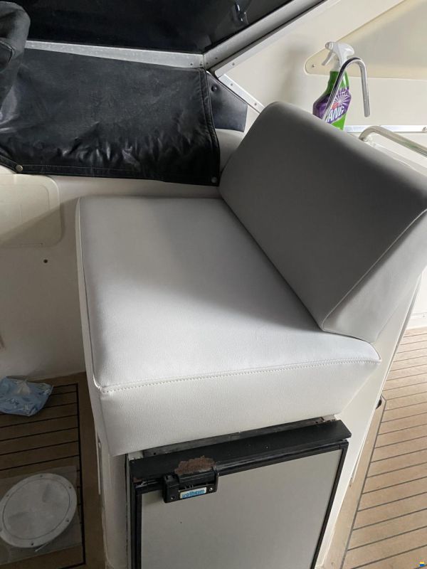 Bayliner 3055