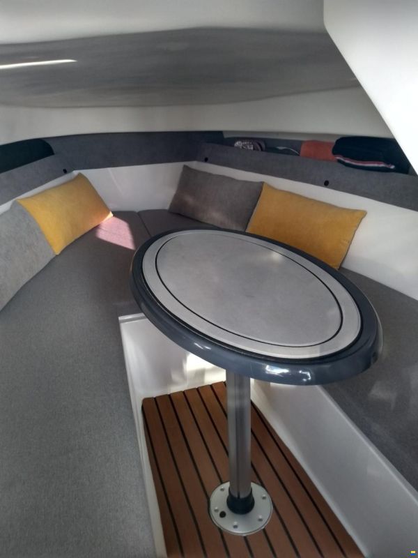 RaJo 565 Cabin
