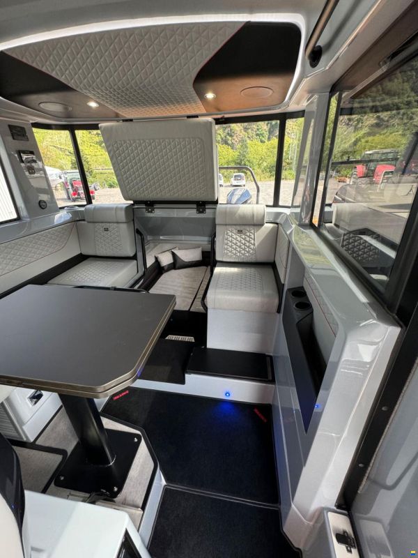 Brabus Shadow 900 Cross Cabin