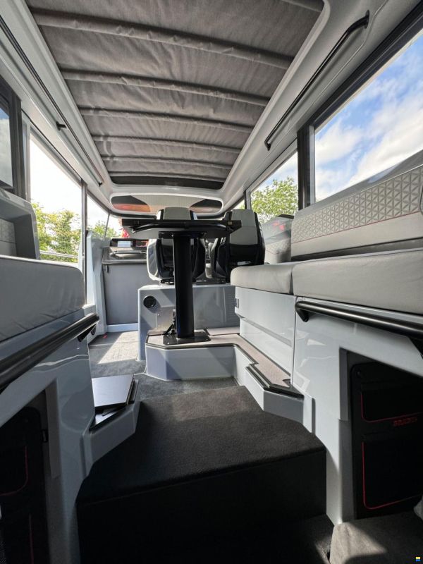 Brabus Shadow 900 Cross Cabin