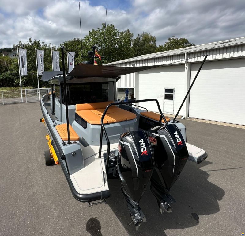 Brabus Shadow 900 Cross Cabin