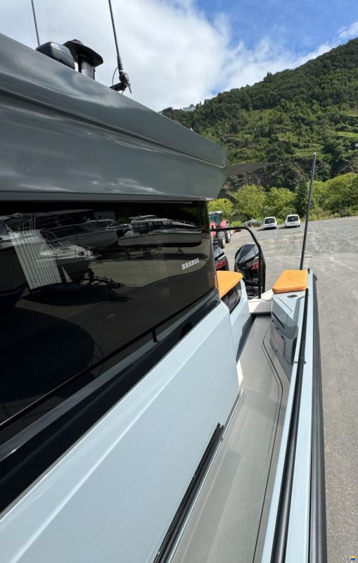 Brabus Shadow 900 Cross Cabin