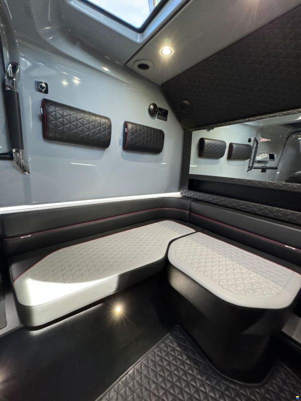 Brabus Shadow 900 Cross Cabin