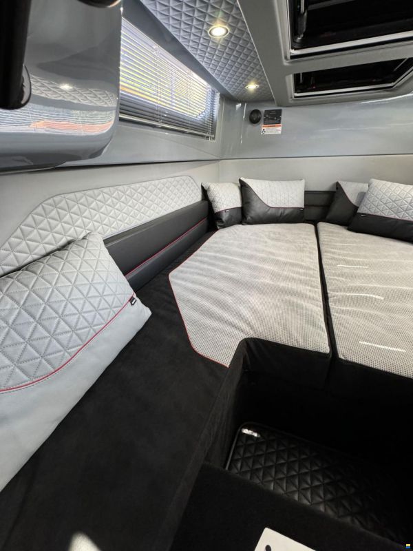 Brabus Shadow 900 Cross Cabin