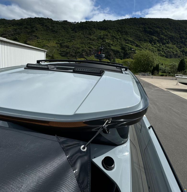 Brabus Shadow 900 Cross Cabin