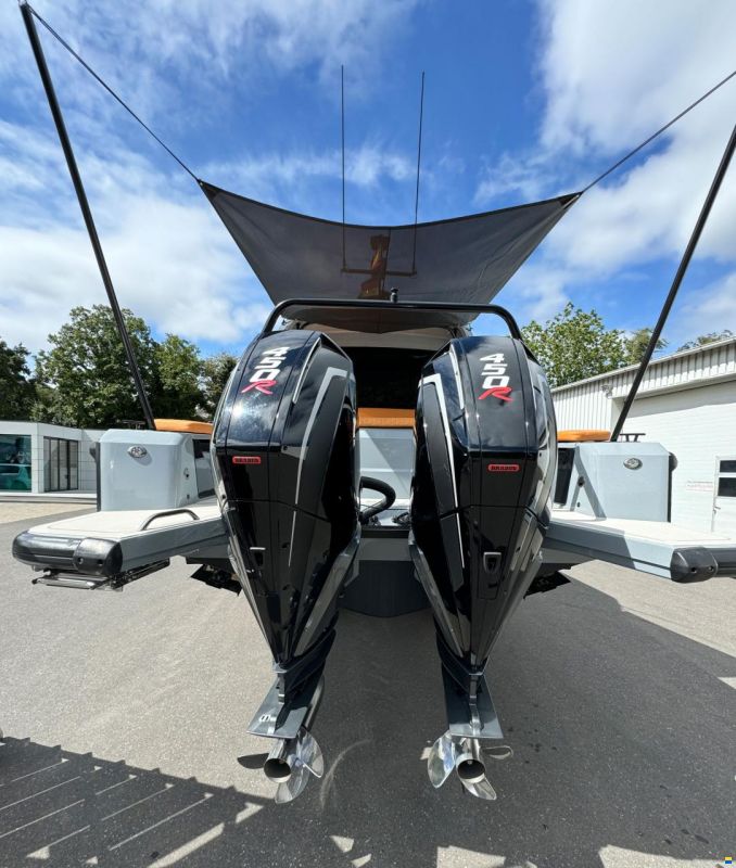 Brabus Shadow 900 Cross Cabin