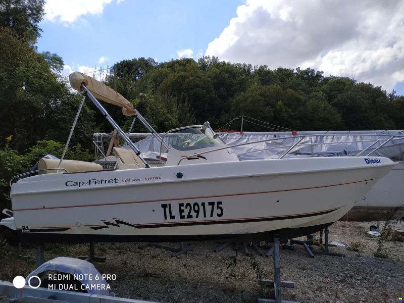 B2 Marine CAP FERRET 502 SWA