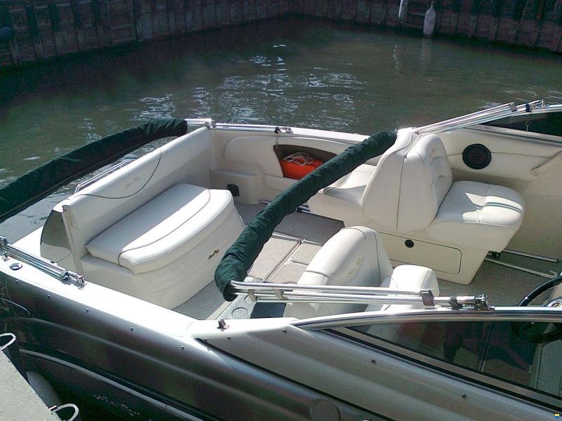 Sea Ray 245 Weekender