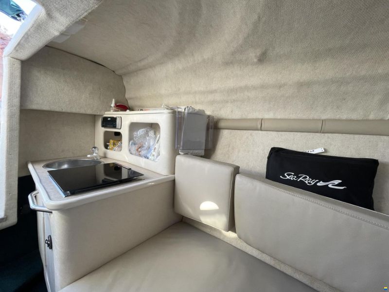 Sea Ray 245 Weekender