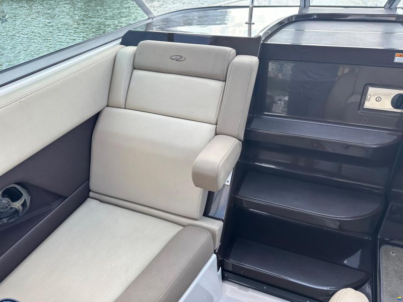 Regal 28 Express