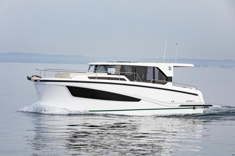 Delphia 10 Sedan