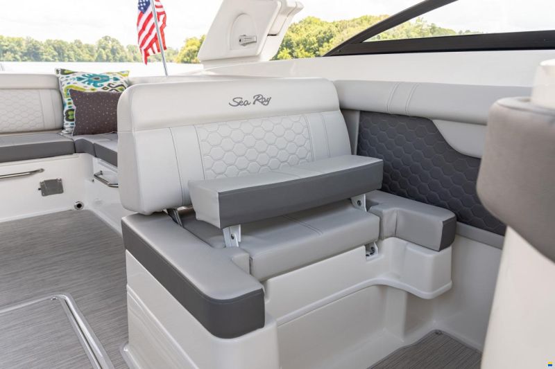 Sea Ray SDX 290 OB Europe