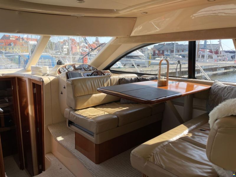 Meridian Yachts 411