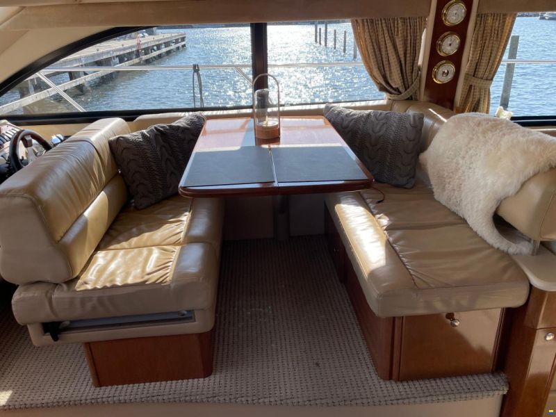 Meridian Yachts 411