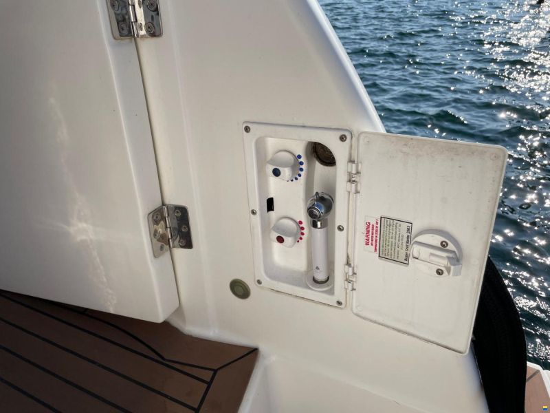 Meridian Yachts 411