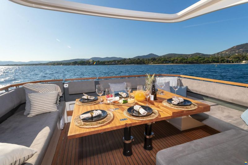 Marex 440 Gourmet Cruiser