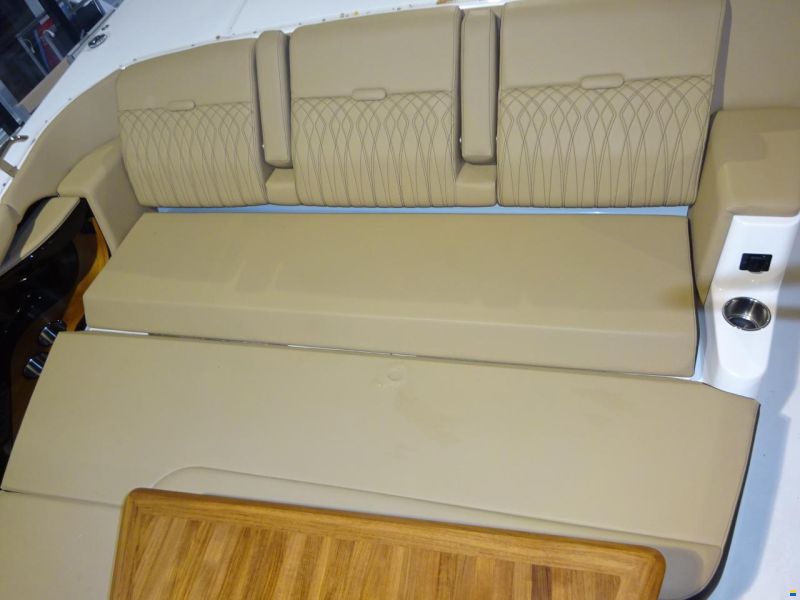 Sea Ray 370 DA