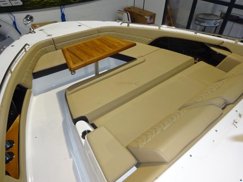 Sea Ray 370 DA
