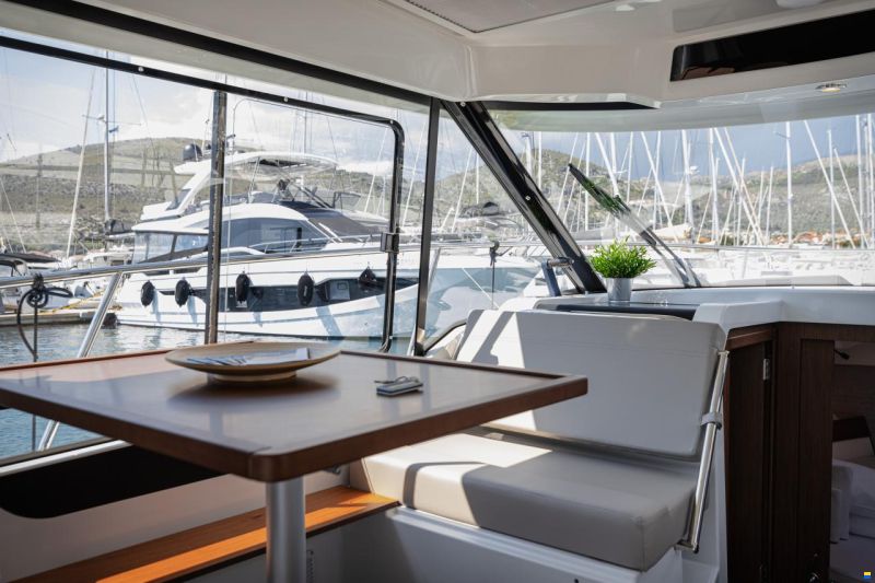 Jeanneau Merry Fisher 895 Offshore