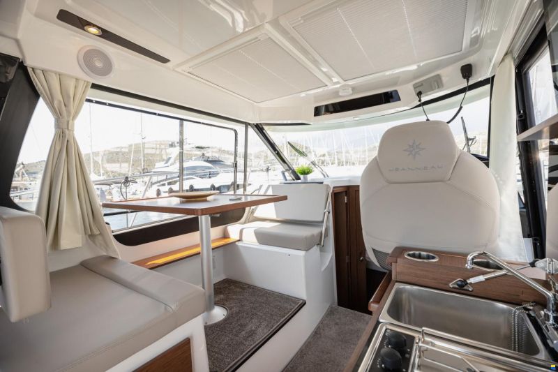 Jeanneau Merry Fisher 895 Offshore