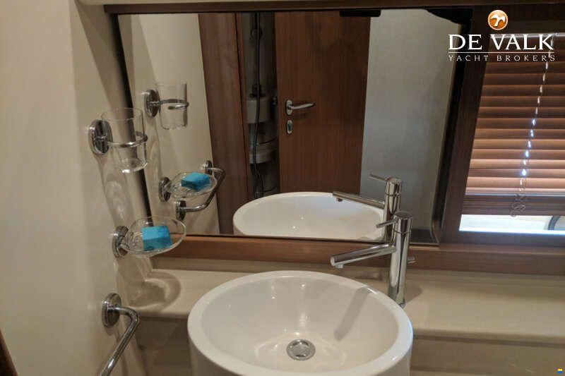 Ferretti 510