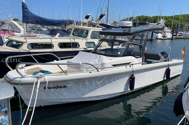 Nimbus T8 T-Top Mercury V6 200 PS