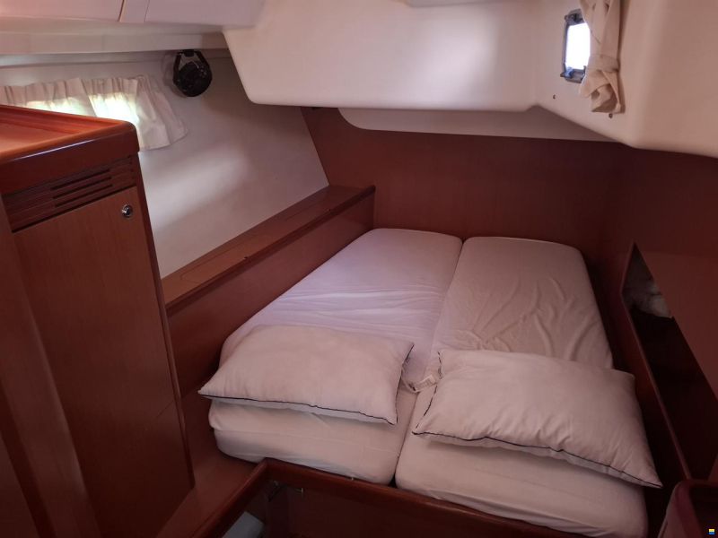 Beneteau Oceanis 54