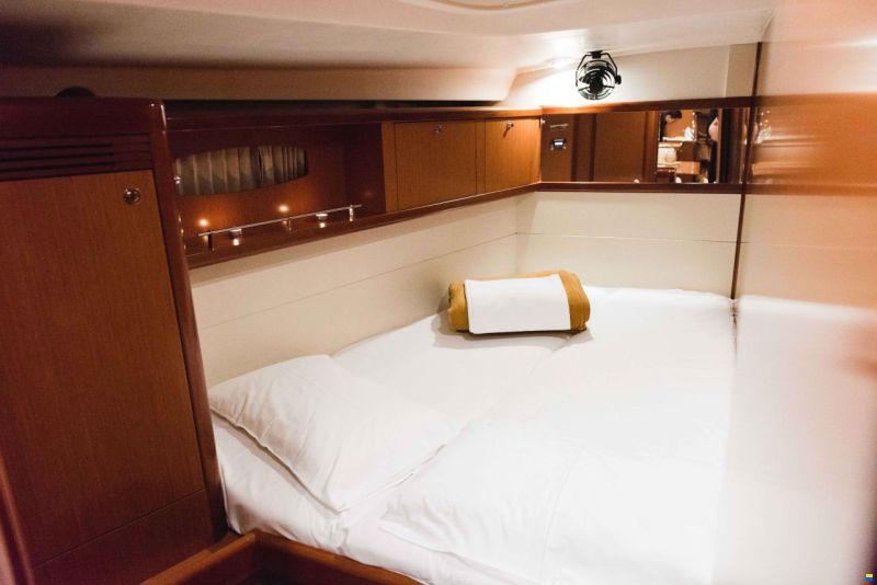 Beneteau Oceanis 54