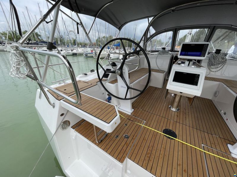 Bavaria C42 - 2023