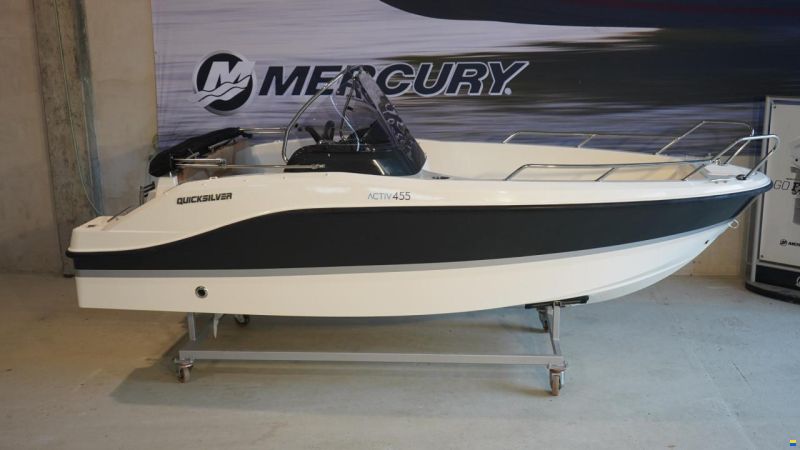 Quicksilver Activ 455 Open
