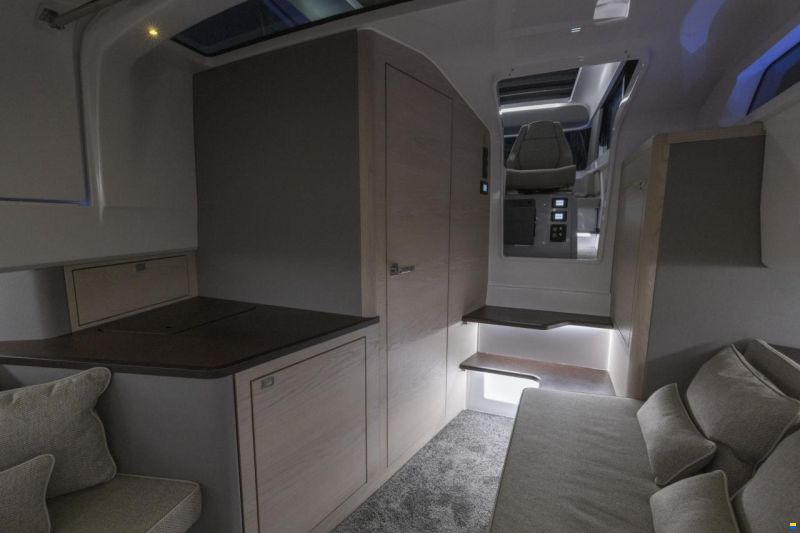 Axopar 45 Cross Cabin