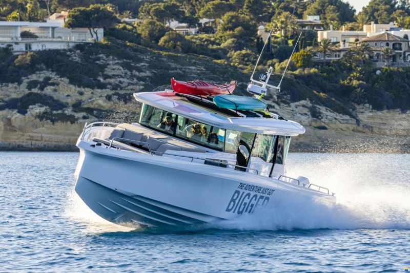 Axopar 45 Cross Cabin