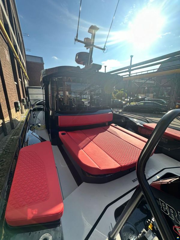 Brabus Shadow 900 Cross Cabin