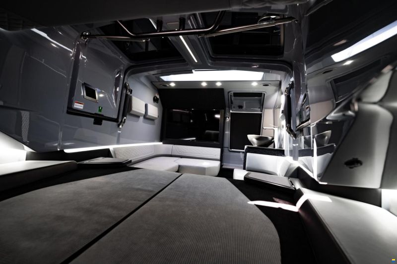 Brabus Shadow 900 Cross Cabin