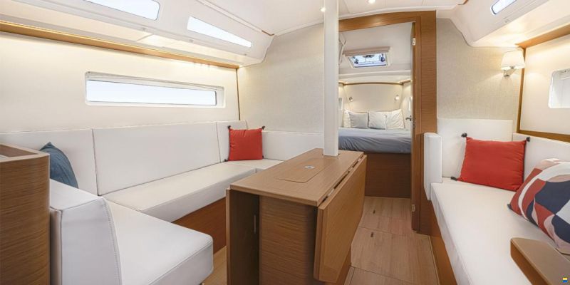 Jeanneau Sun Odyssey 380