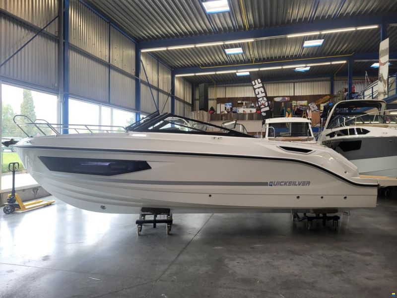 Quicksilver Activ 755 Cruiser