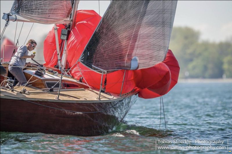 Biatel 1 TONNER von GARY W. MULL Naval Arch.