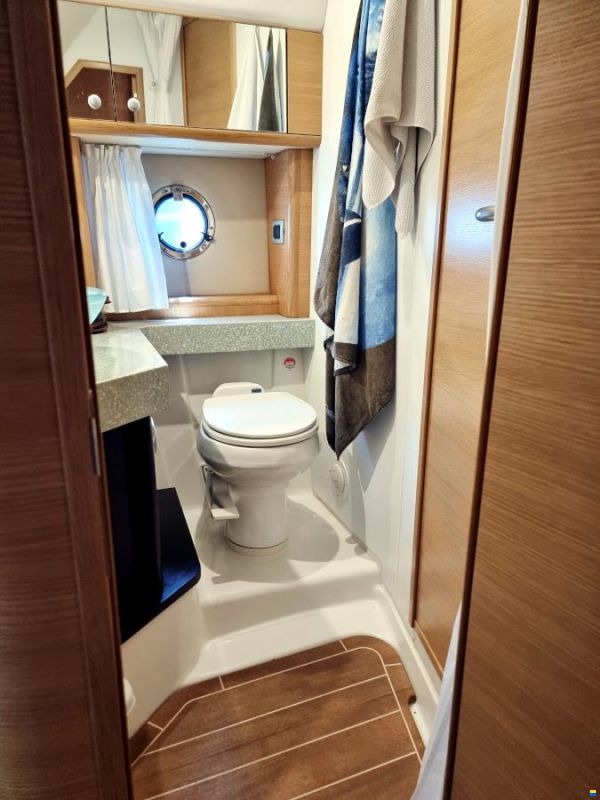 Cranchi Mediterranee 43 HT Volvo Penta IPS-600